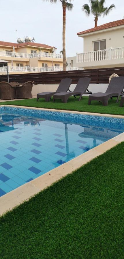 Nissi Luxury Villa Ayía Nápa Extérieur photo